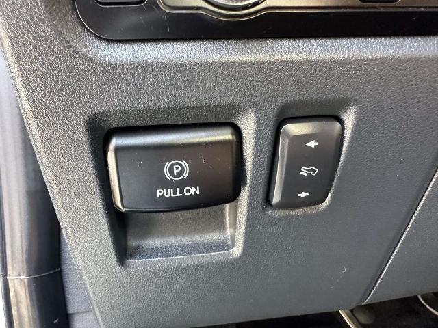 2022 Ford Expedition - $53,990