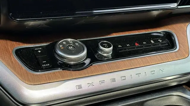 2025 Ford Expedition MAX King Ranch