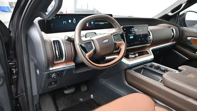 2025 Ford Expedition MAX King Ranch