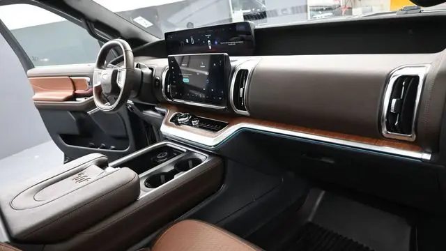 2025 Ford Expedition MAX King Ranch