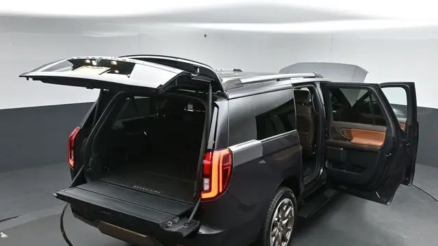 2025 Ford Expedition MAX King Ranch