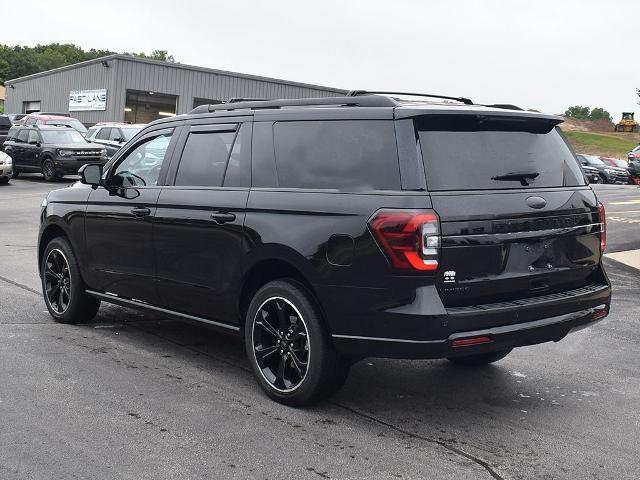 2023 Ford Expedition MAX Limited — photo 1 of 12