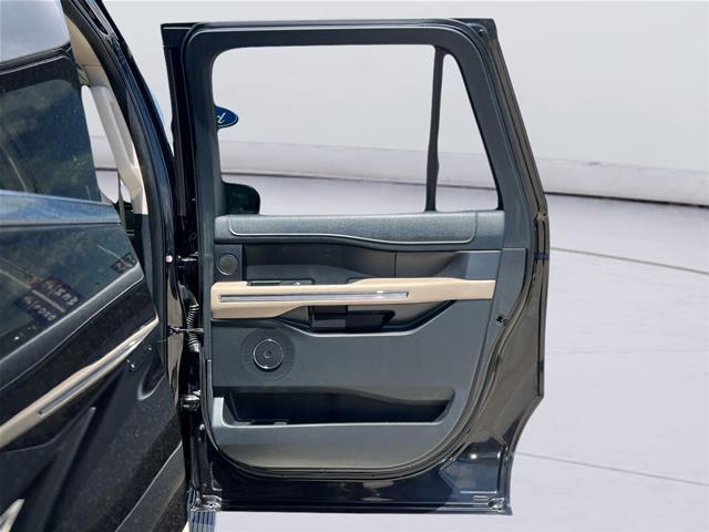 2022 Ford Expedition - $29,795