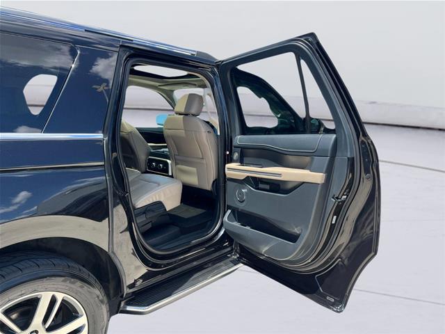 2022 Ford Expedition - $29,795