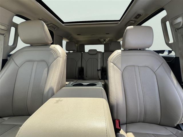 2022 Ford Expedition - $29,795