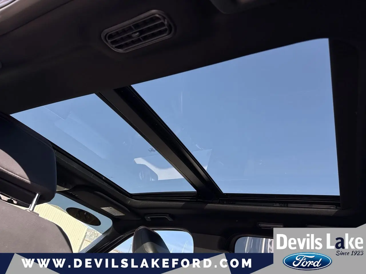 2022 Ford Expedition - $48,551