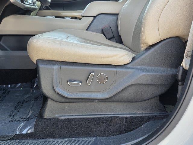 2022 Ford Expedition - $29,850