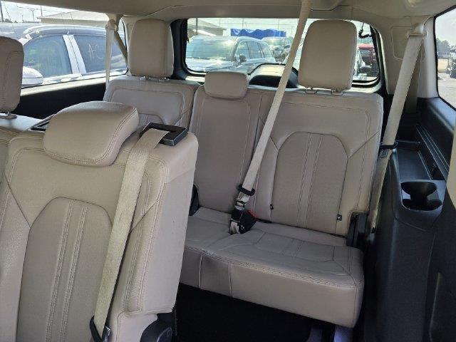 2022 Ford Expedition - $29,850