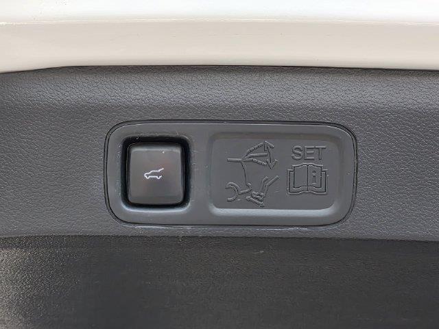 2022 Ford Expedition - $29,850