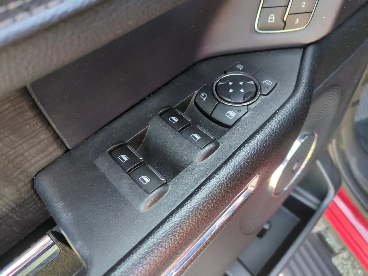 2021 Ford Expedition - $36,900