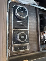 2022 Expedition MAX Thumbnail 1