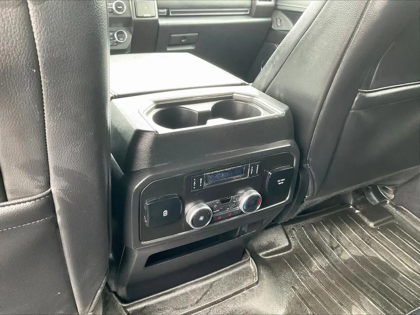 2020 Ford Expedition - $23,900