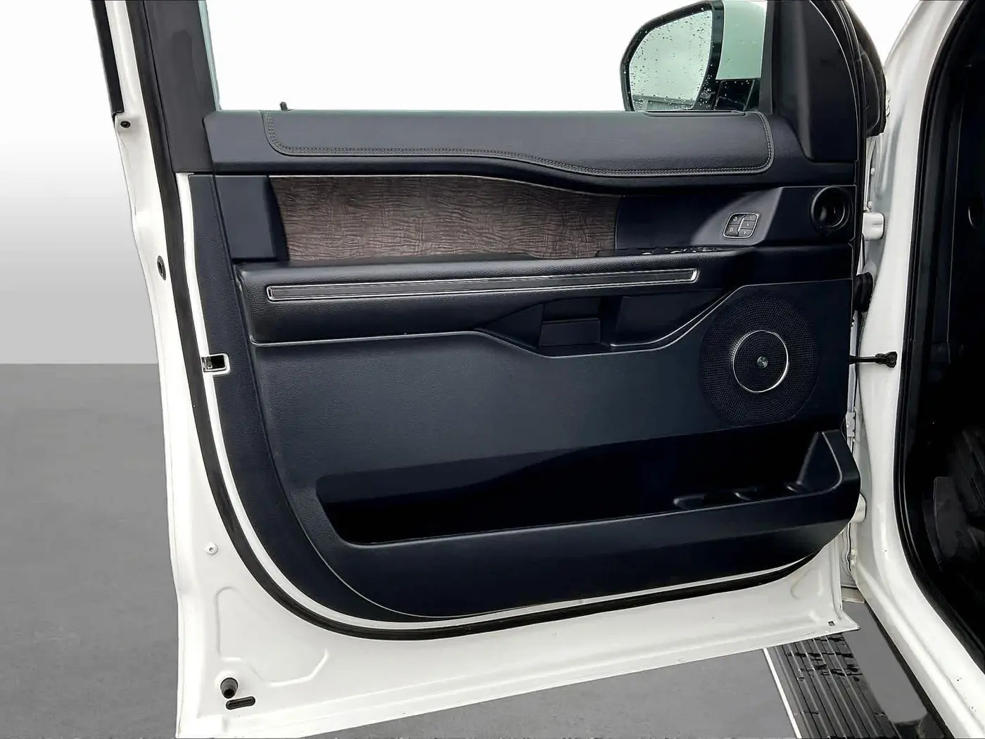 2020 Ford Expedition - $23,900
