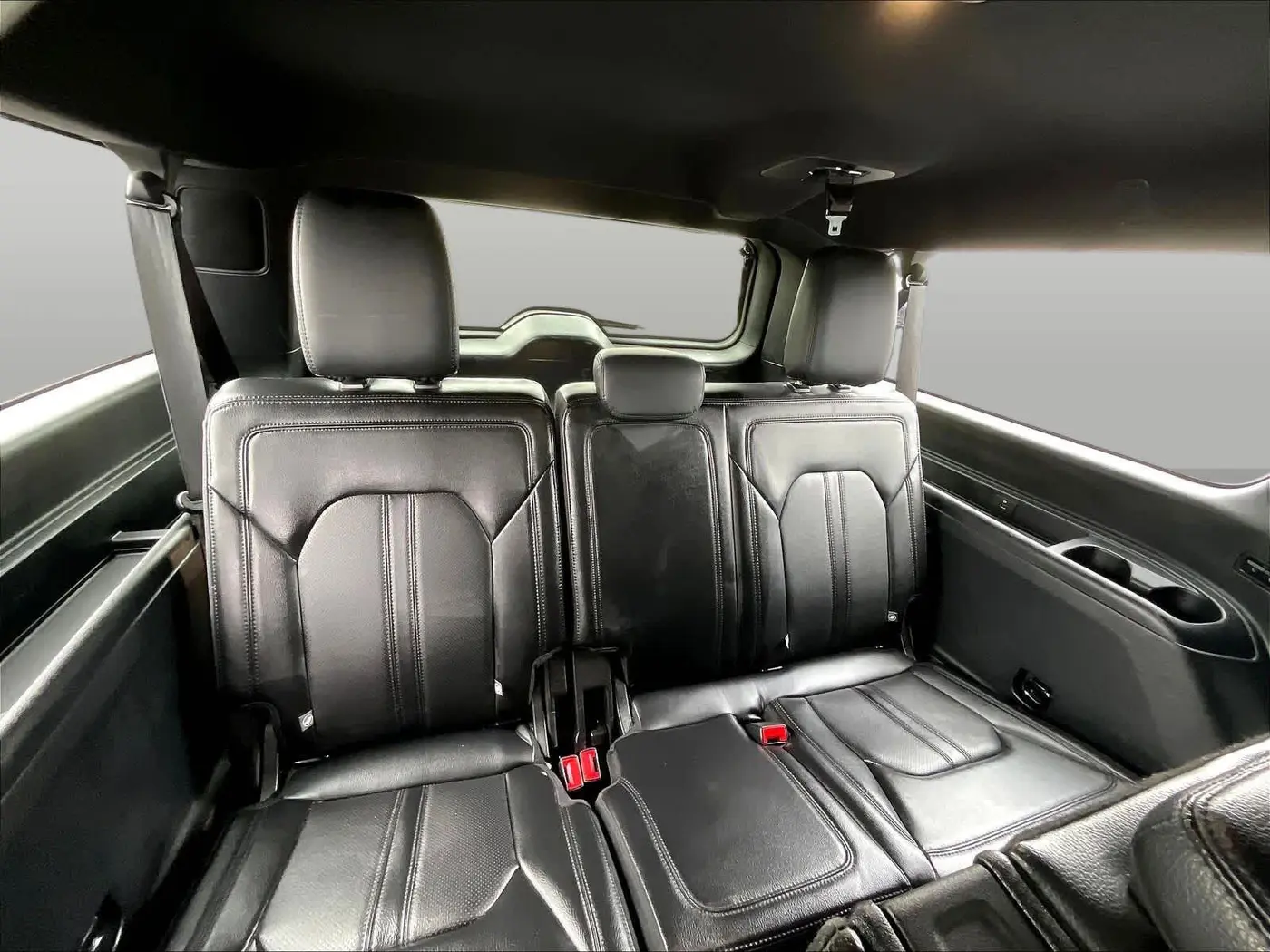 2020 Ford Expedition - $23,900
