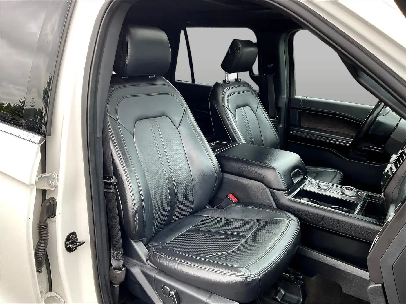 2020 Ford Expedition - $23,900