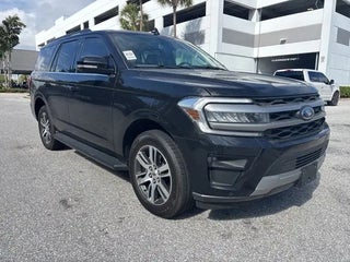 2024 Ford Expedition with Agate Black Metallic Exterior
