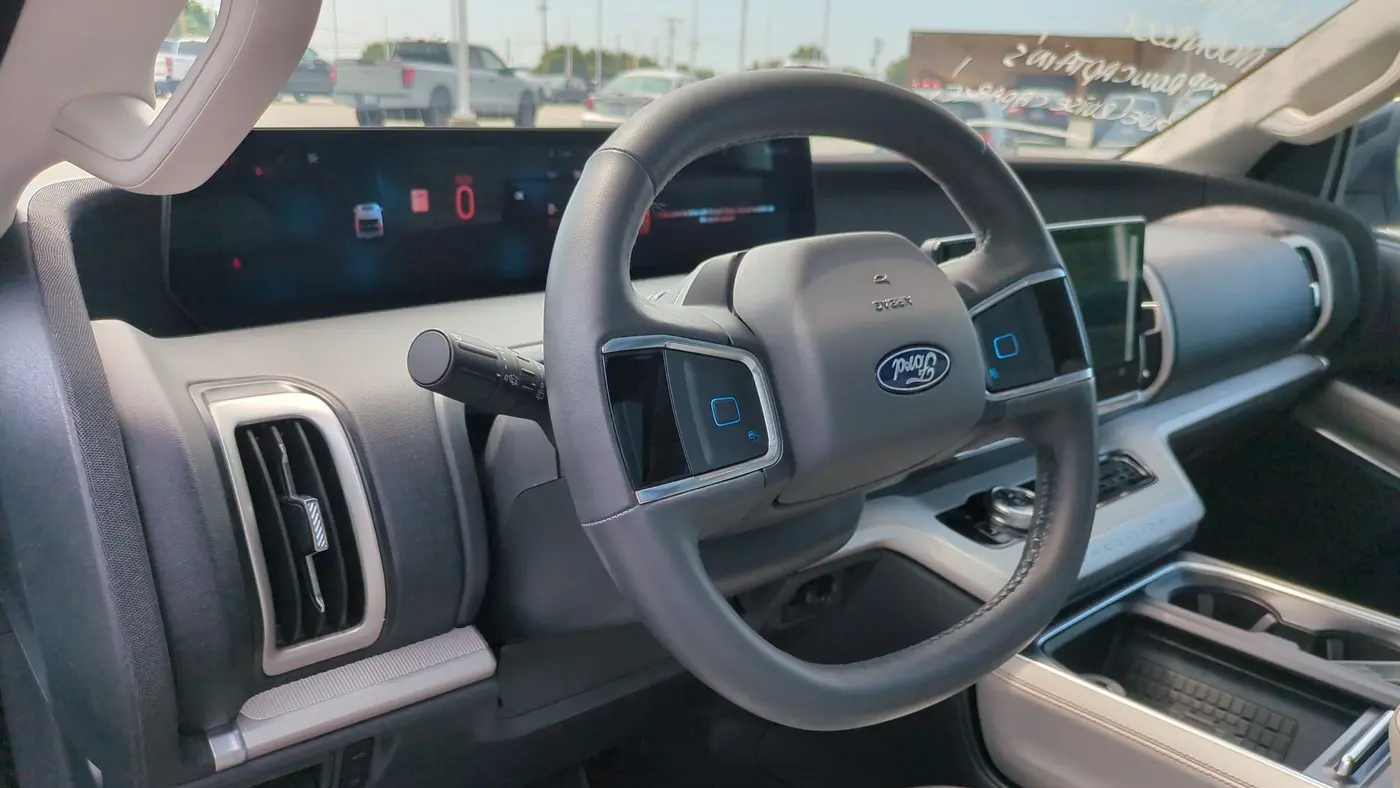 2025 Ford Expedition Active
