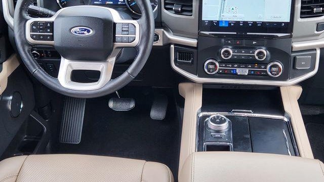 2023 Ford Expedition XLT