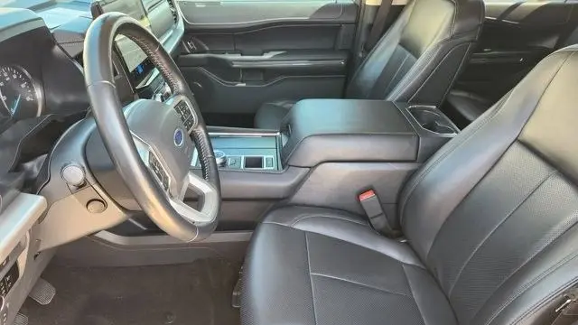 2023 Ford Expedition XLT