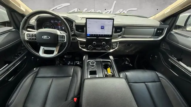 2024 Ford Expedition XLT