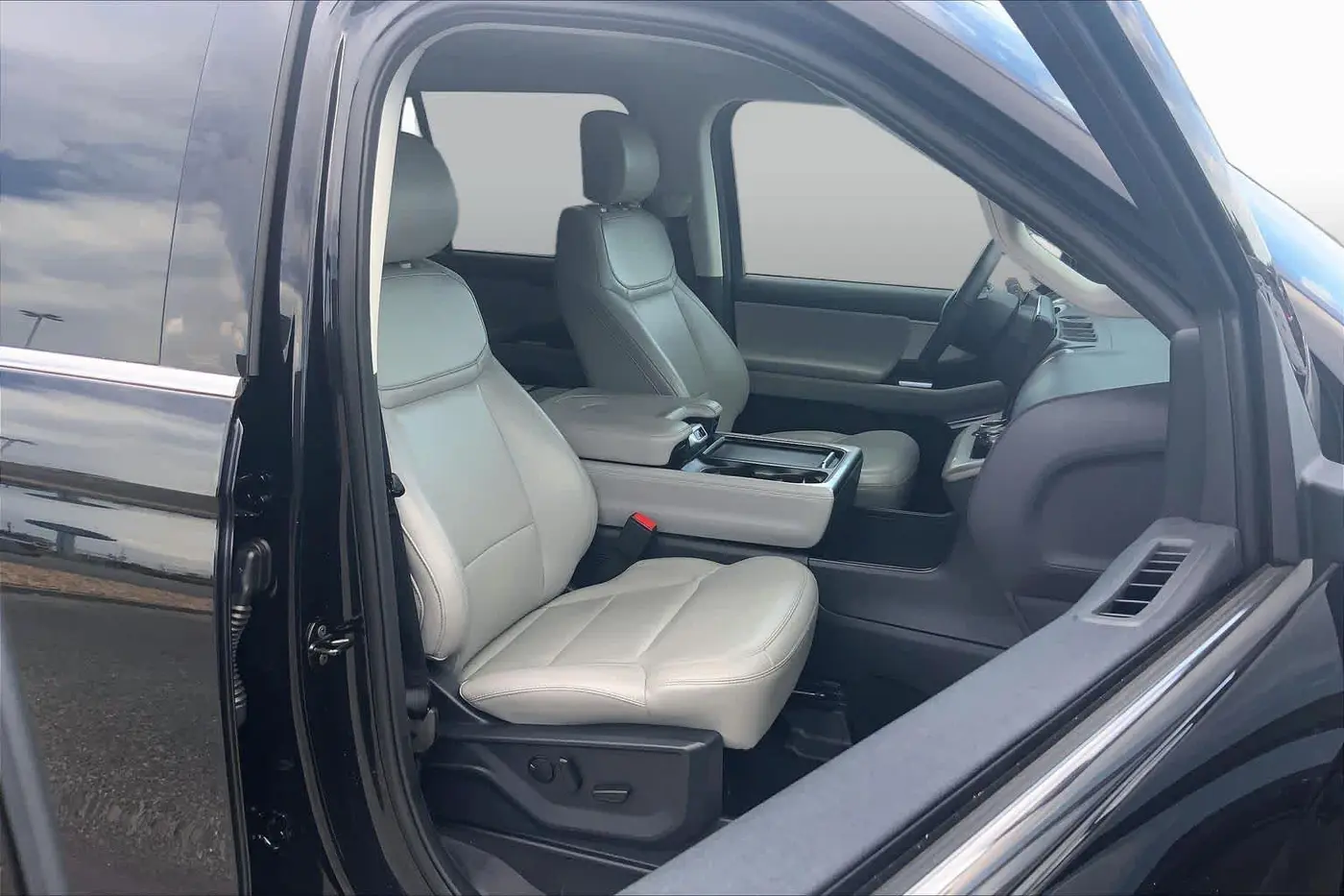 2026 Ford Expedition - $65,091