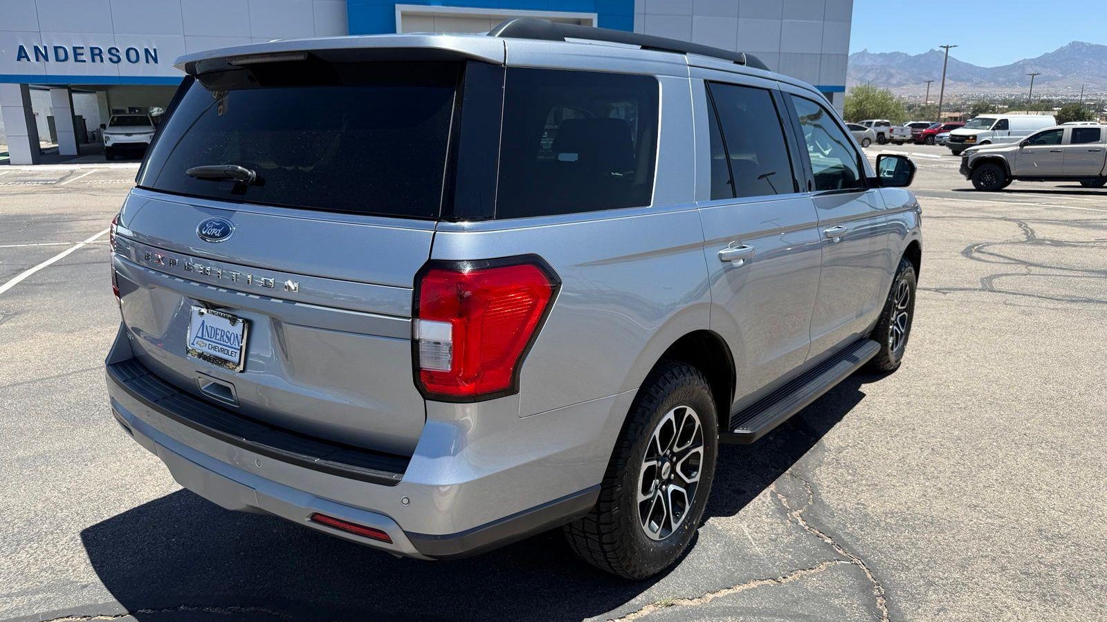 2024 Ford Expedition XLT