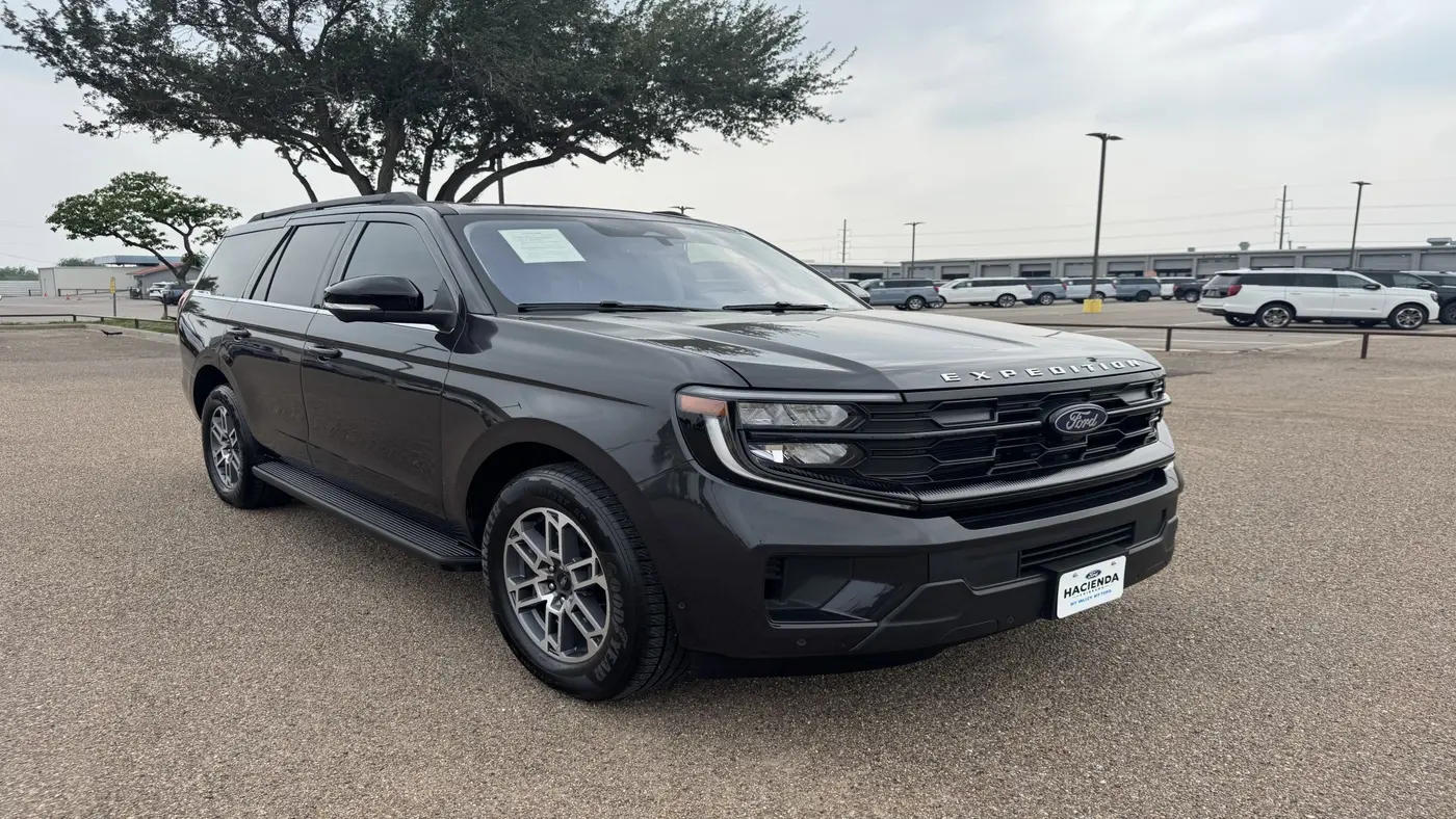 2025 Ford Expedition Active