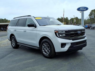2025 Ford Expedition 4X2 Active 4DR SUV