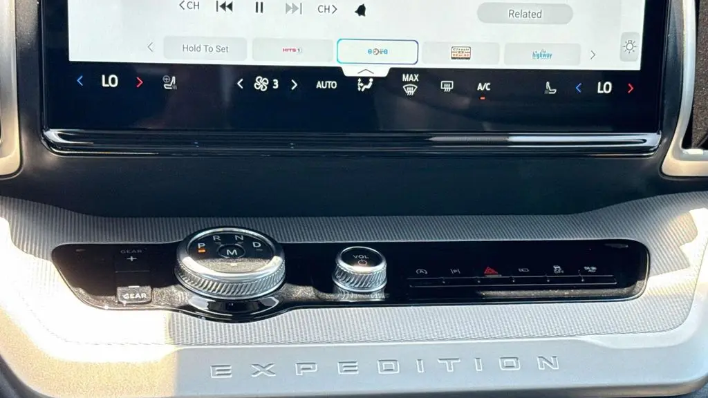 2025 Ford Expedition Active
