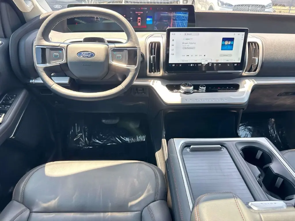 2025 Ford Expedition - $62,995