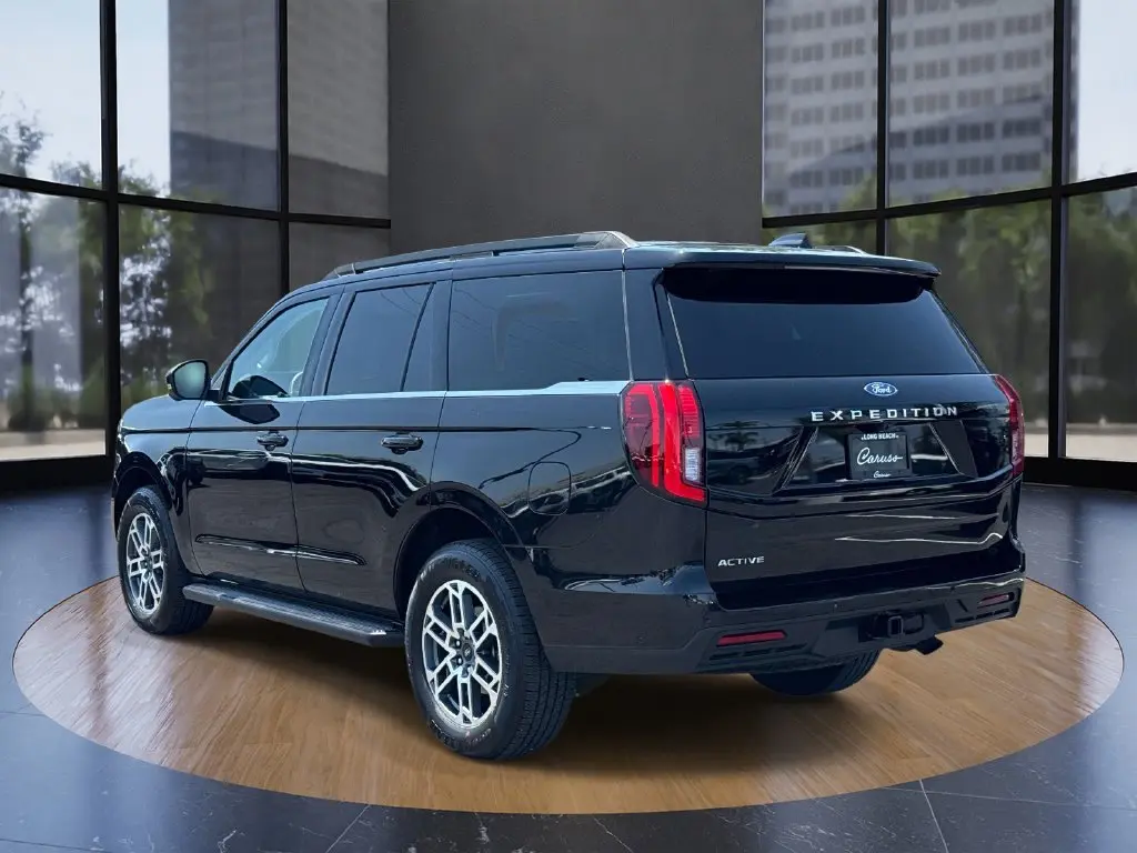 2025 Ford Expedition - $62,995