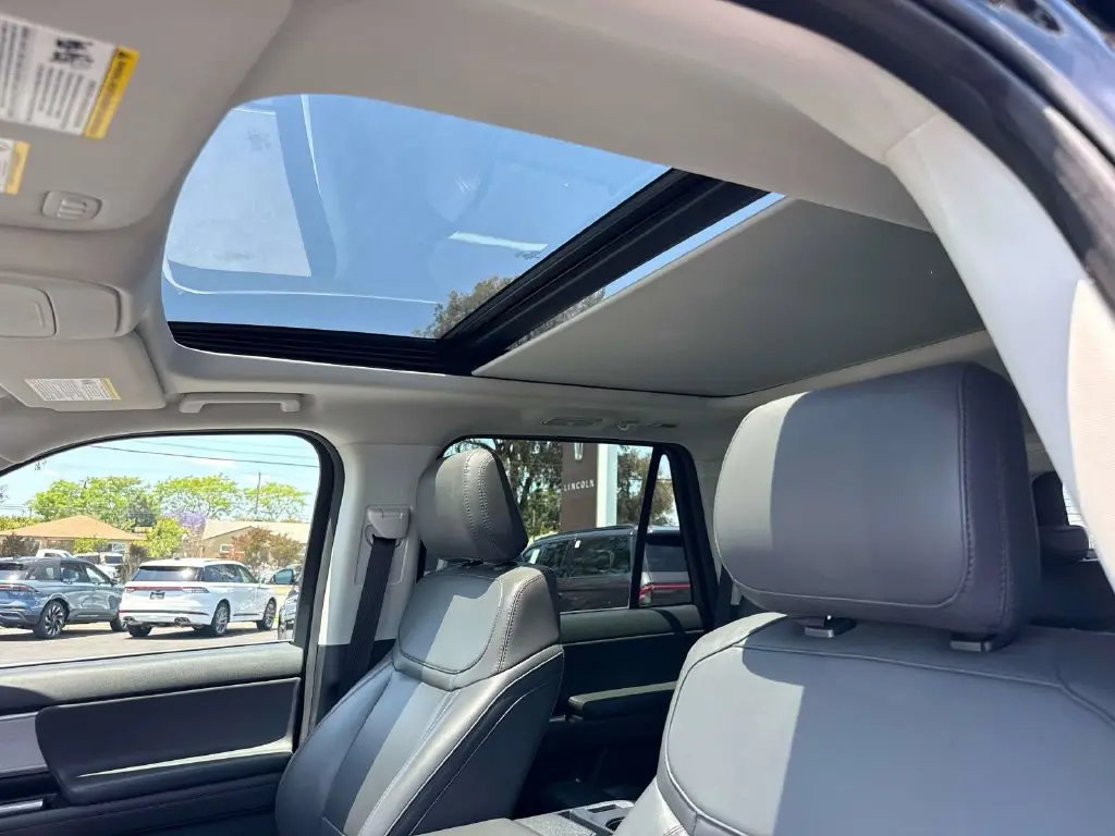 2025 Ford Expedition - $62,995
