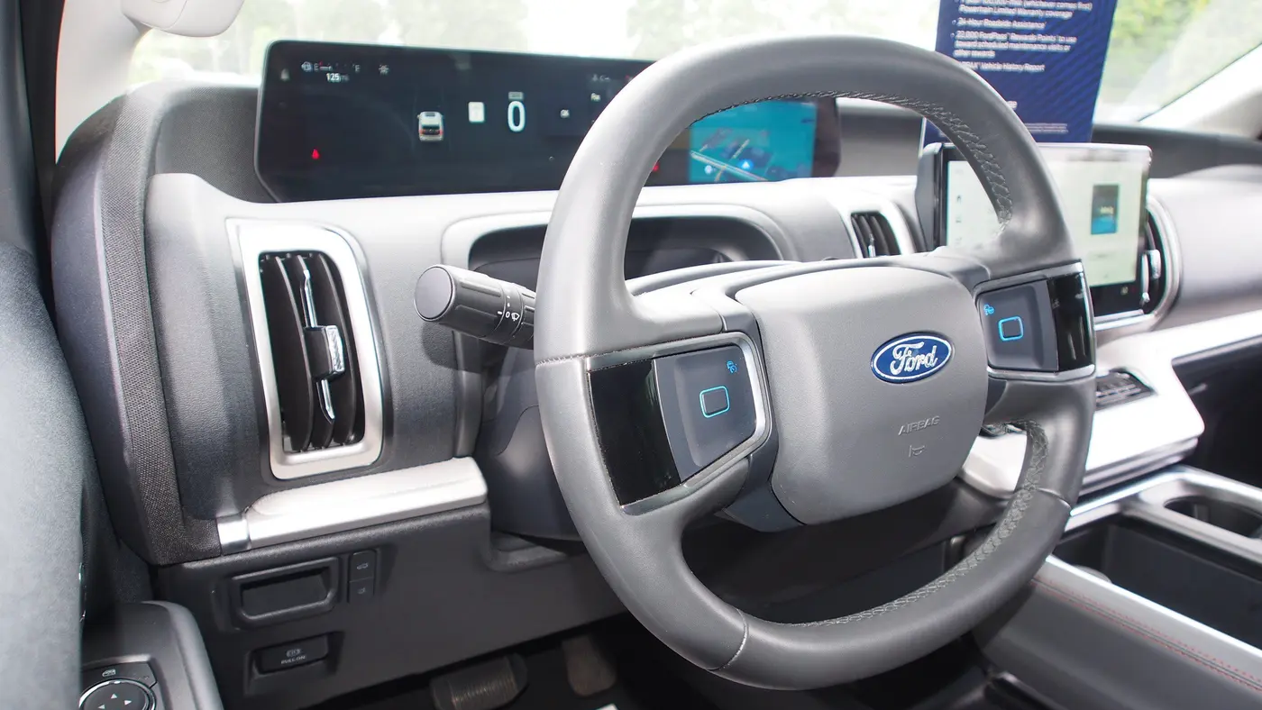 2025 Ford Expedition Active