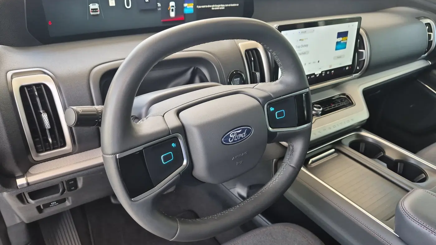 2025 Ford Expedition Active
