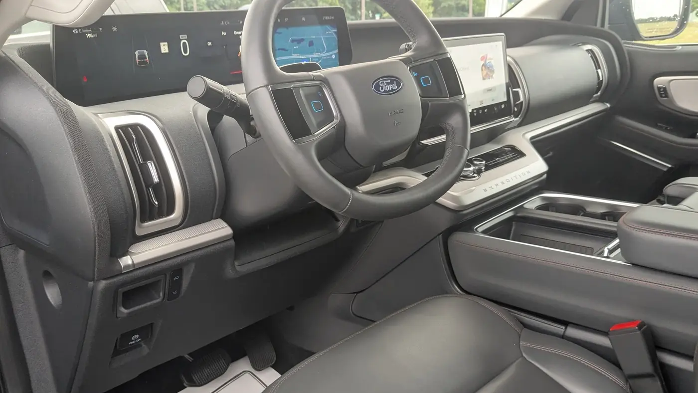2025 Ford Expedition Active