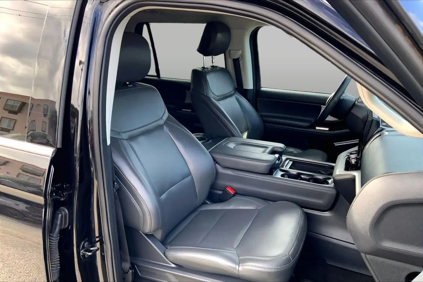 2026 Ford Expedition - $58,995