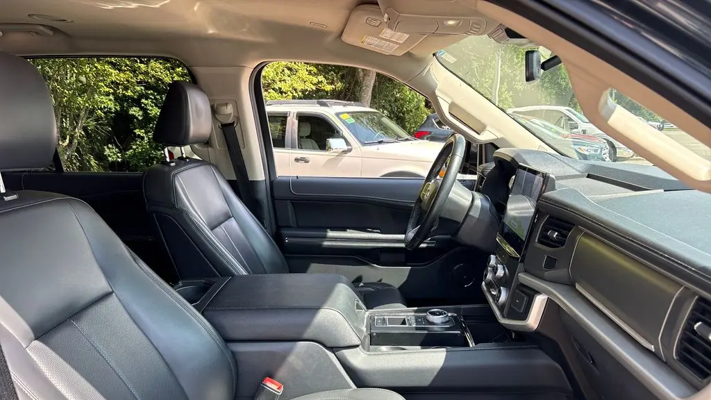 2023 Ford Expedition XLT