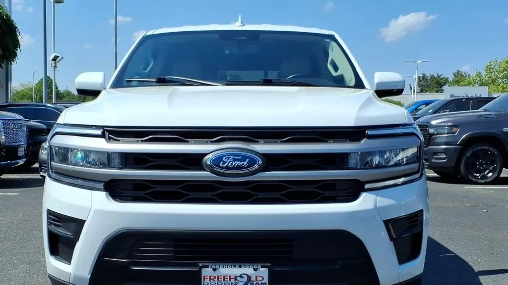 2024 Ford Expedition XLT