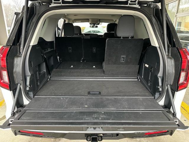 2025 Ford Expedition - $49,997
