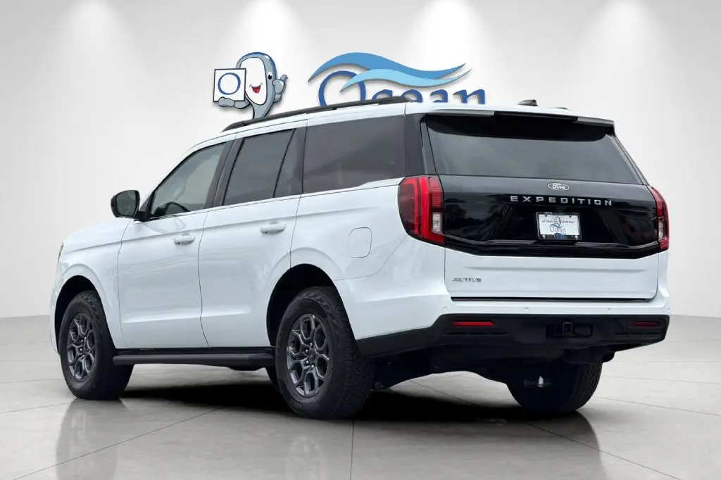 2025 Ford Expedition - $52,941