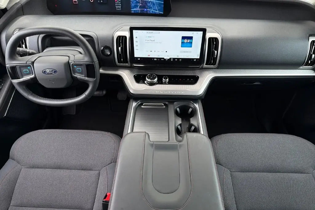 2025 Ford Expedition - $52,941