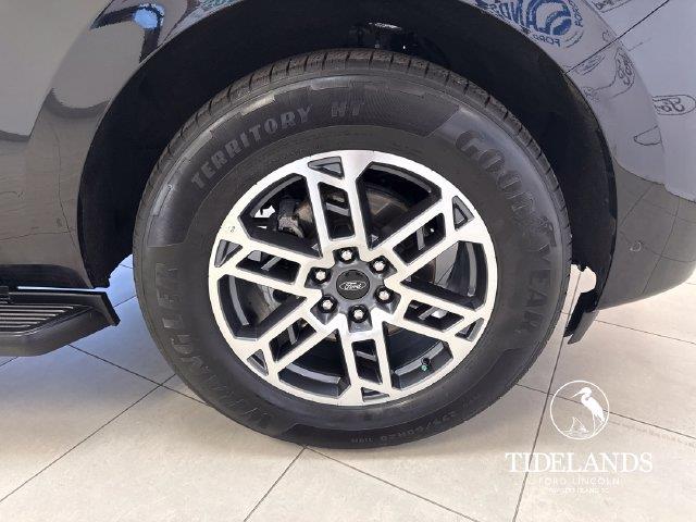 2025 Ford Expedition - $53,400