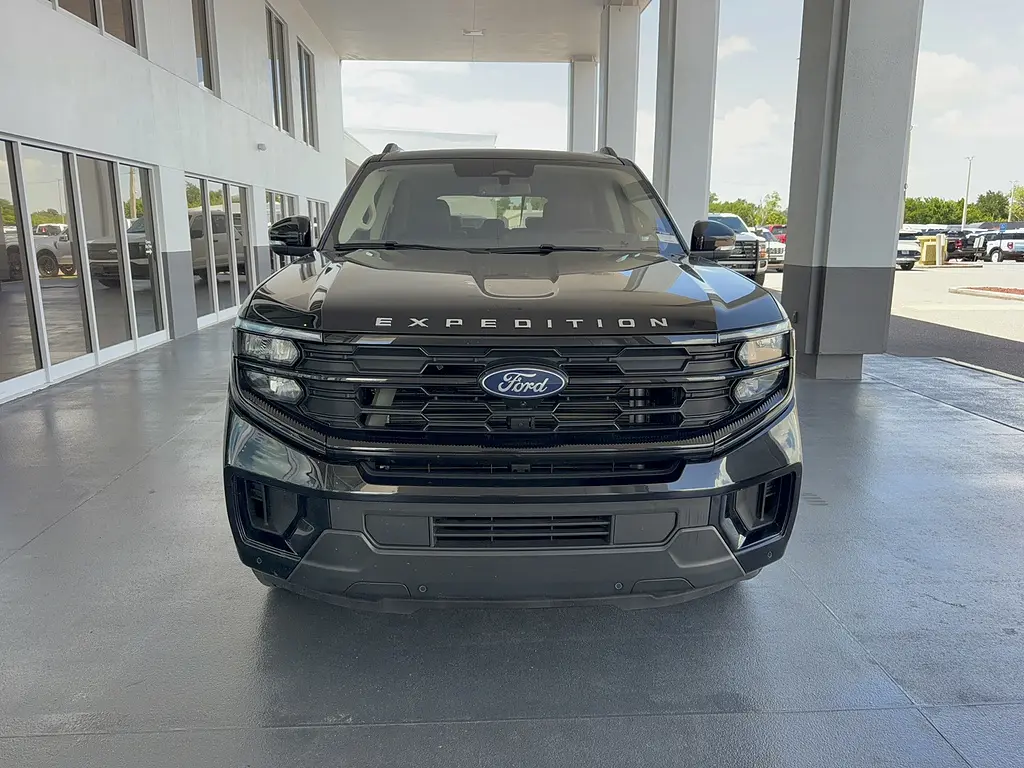 2025 Ford Expedition - $57,995