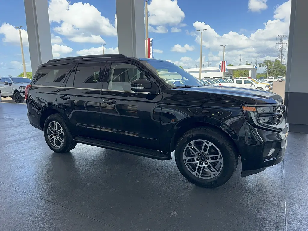 2025 Ford Expedition - $57,995