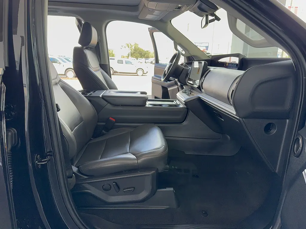 2025 Ford Expedition - $57,995