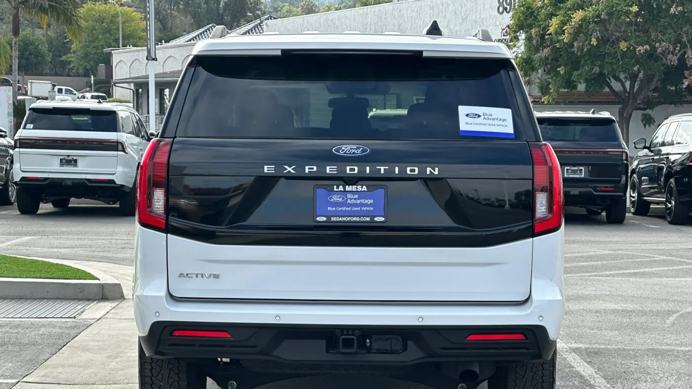 2025 Ford Expedition Active