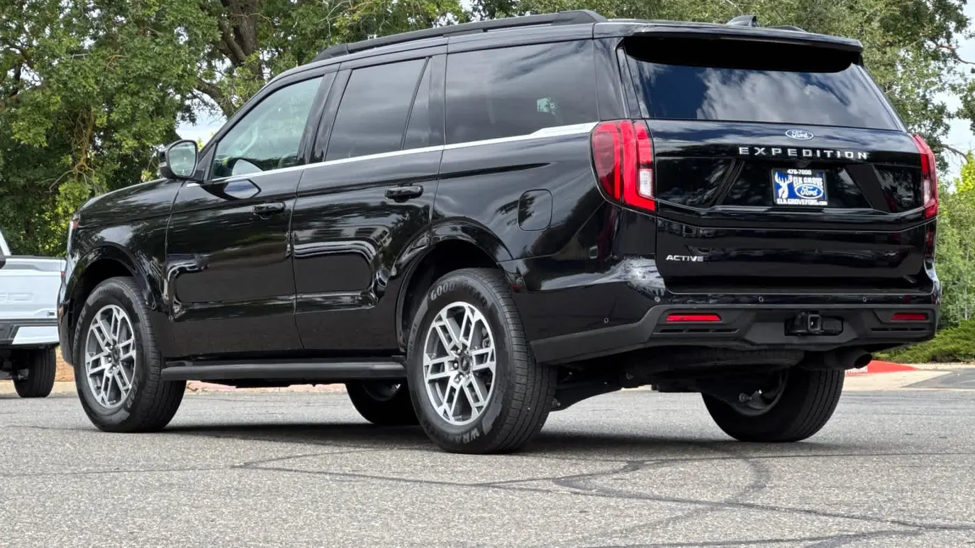 2025 Ford Expedition Active