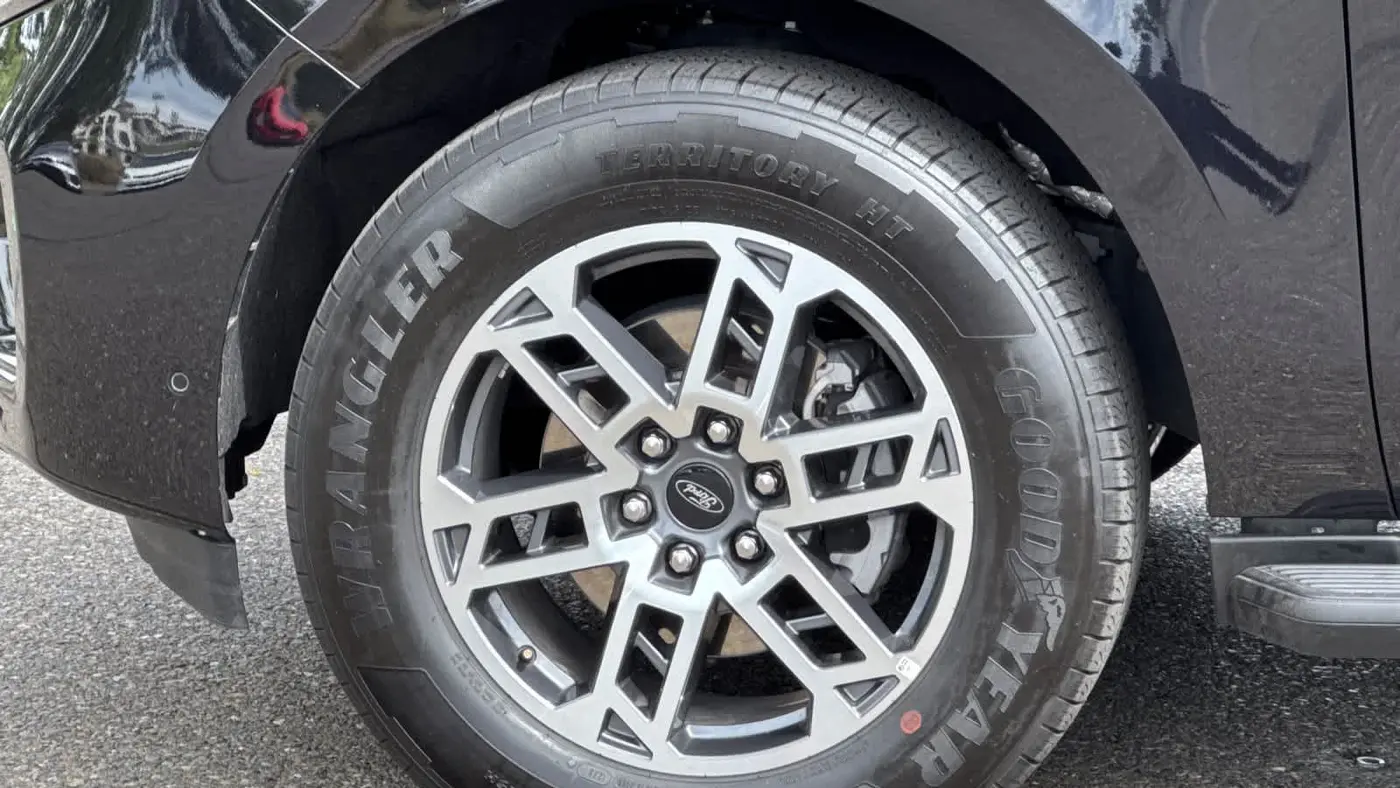 2025 Ford Expedition Active
