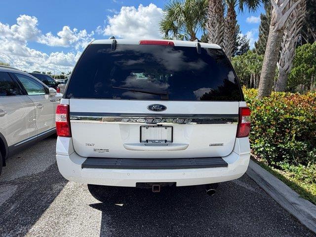 2017 Ford Expedition - $17,400