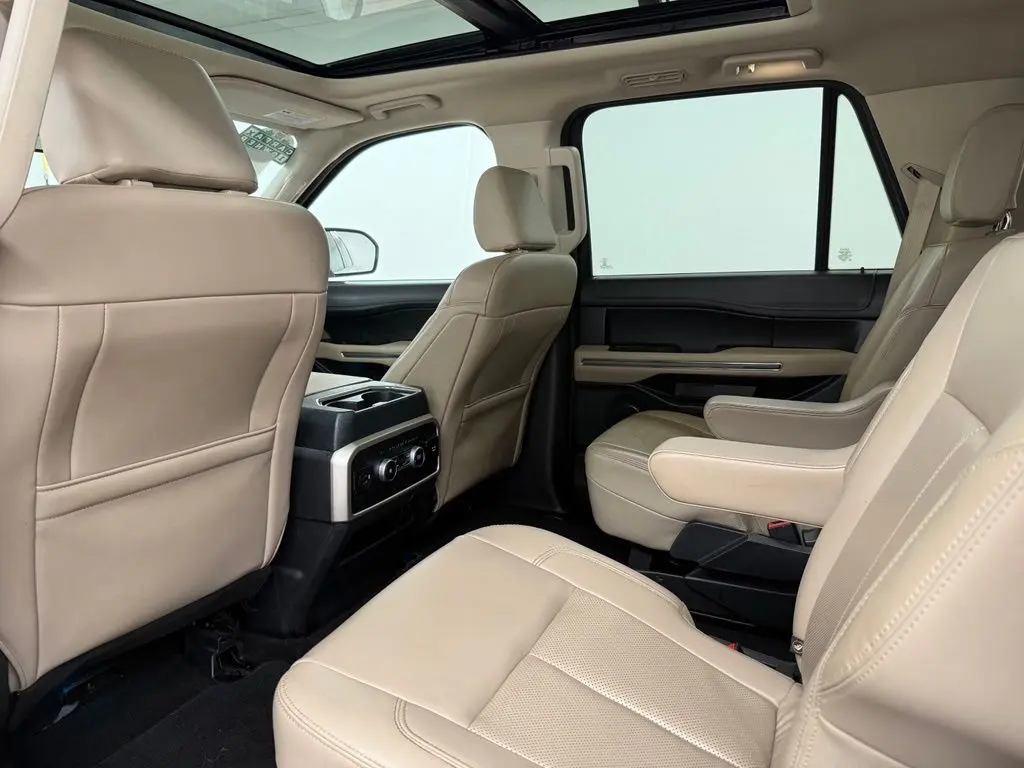 2022 Ford Expedition - $32,775